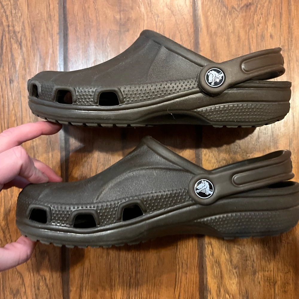 Crocs shoes clogs unisex men’s 6 women’s 8 brown slip on comfort nice! - Picture 10 of 10